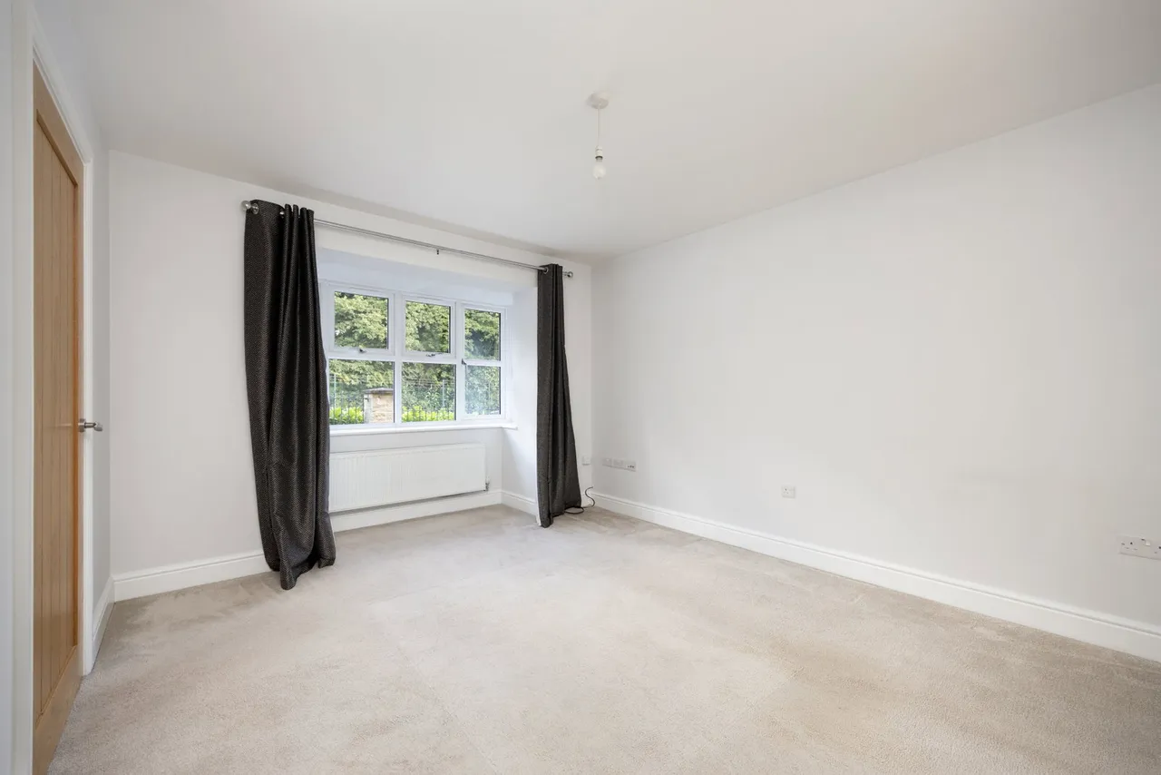 Neston Gardens, Neston, SN13, photo 7