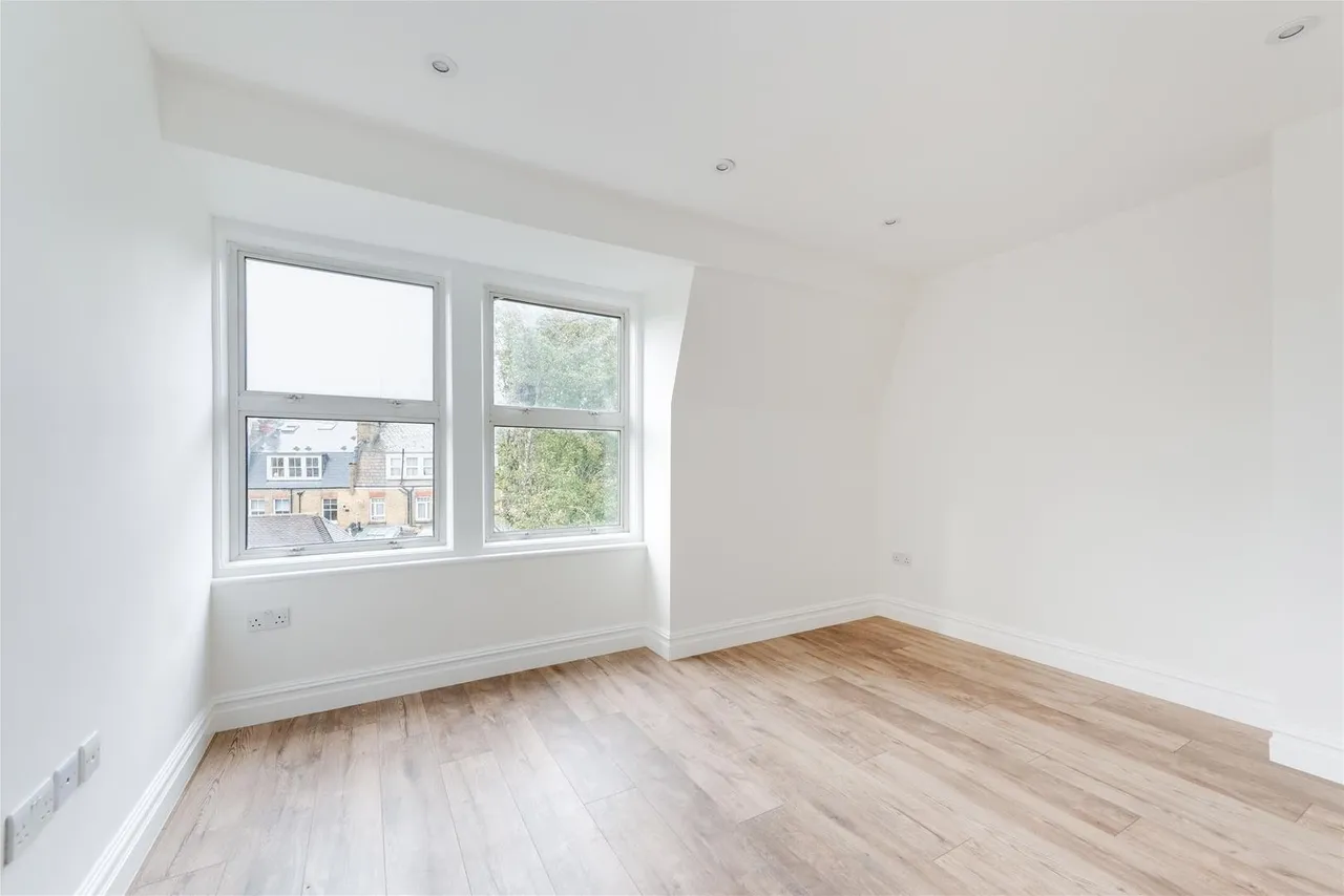 Glenmore Road, London NW3 4DB, photo 14