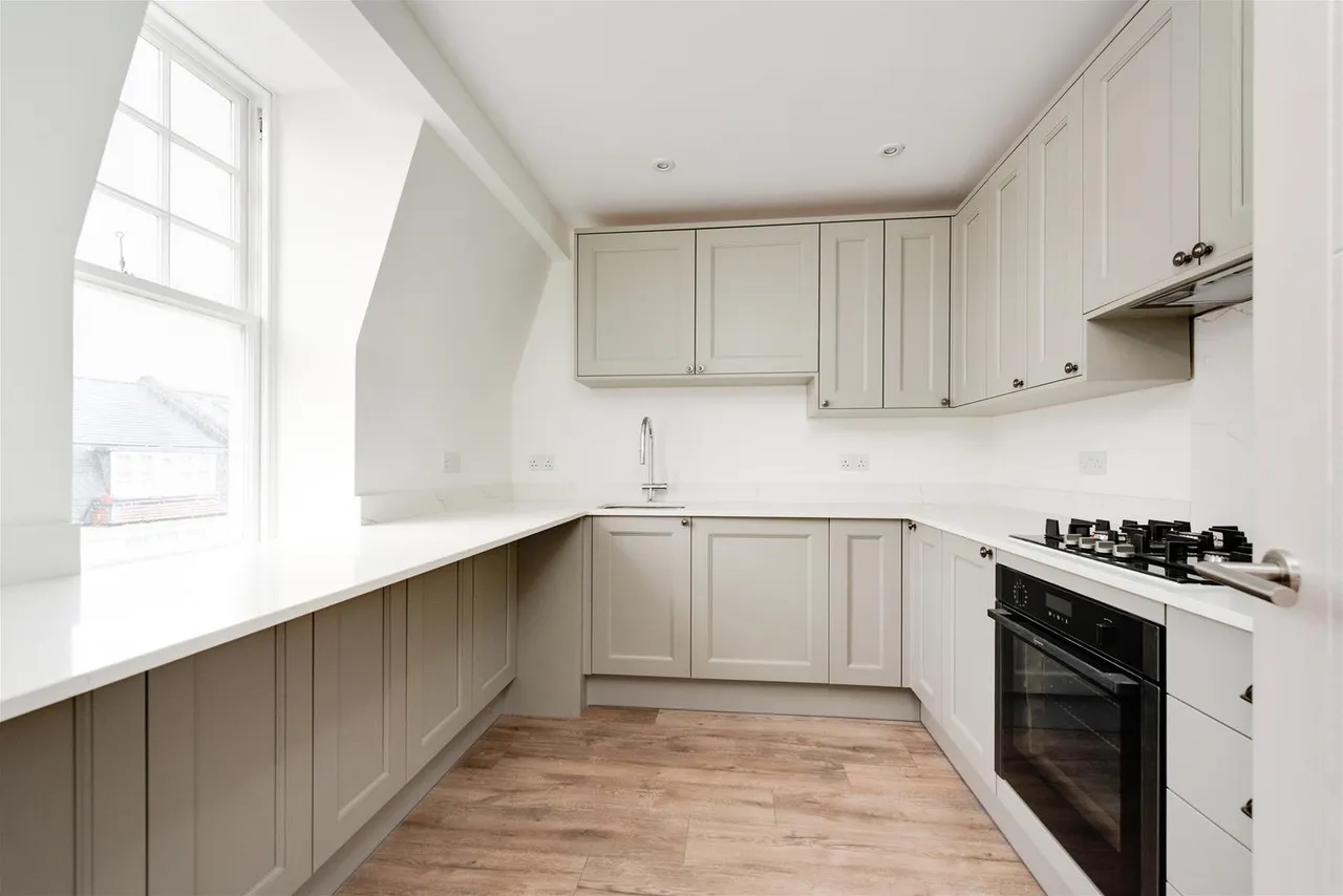 Glenmore Road, London NW3 4DB, photo 10