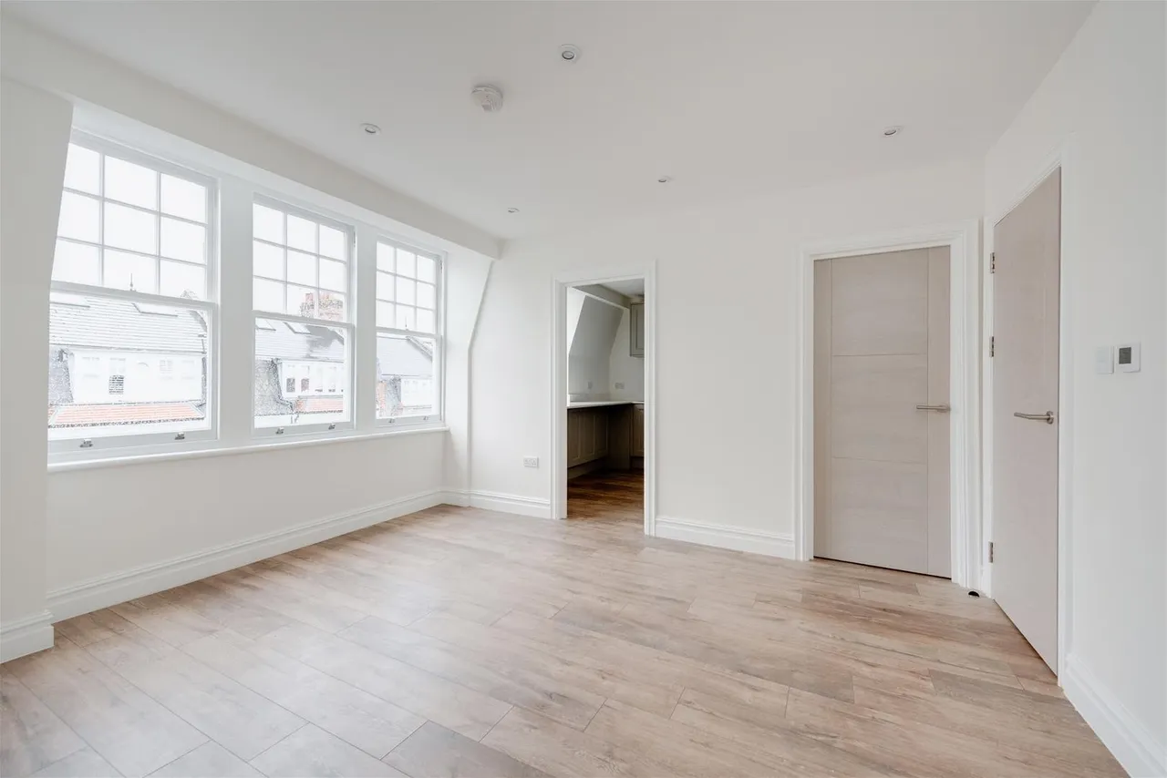 Glenmore Road, London NW3 4DB, photo 11