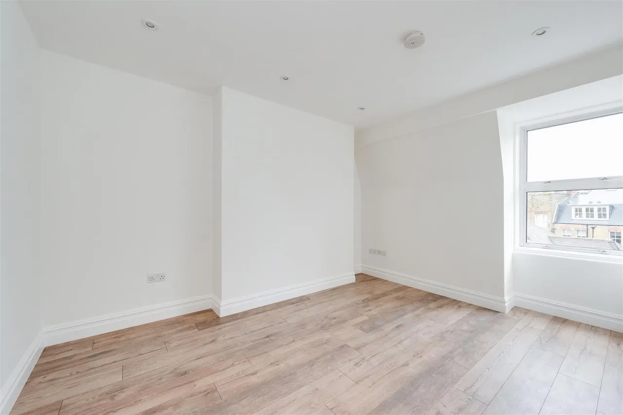 Glenmore Road, London NW3 4DB, photo 15