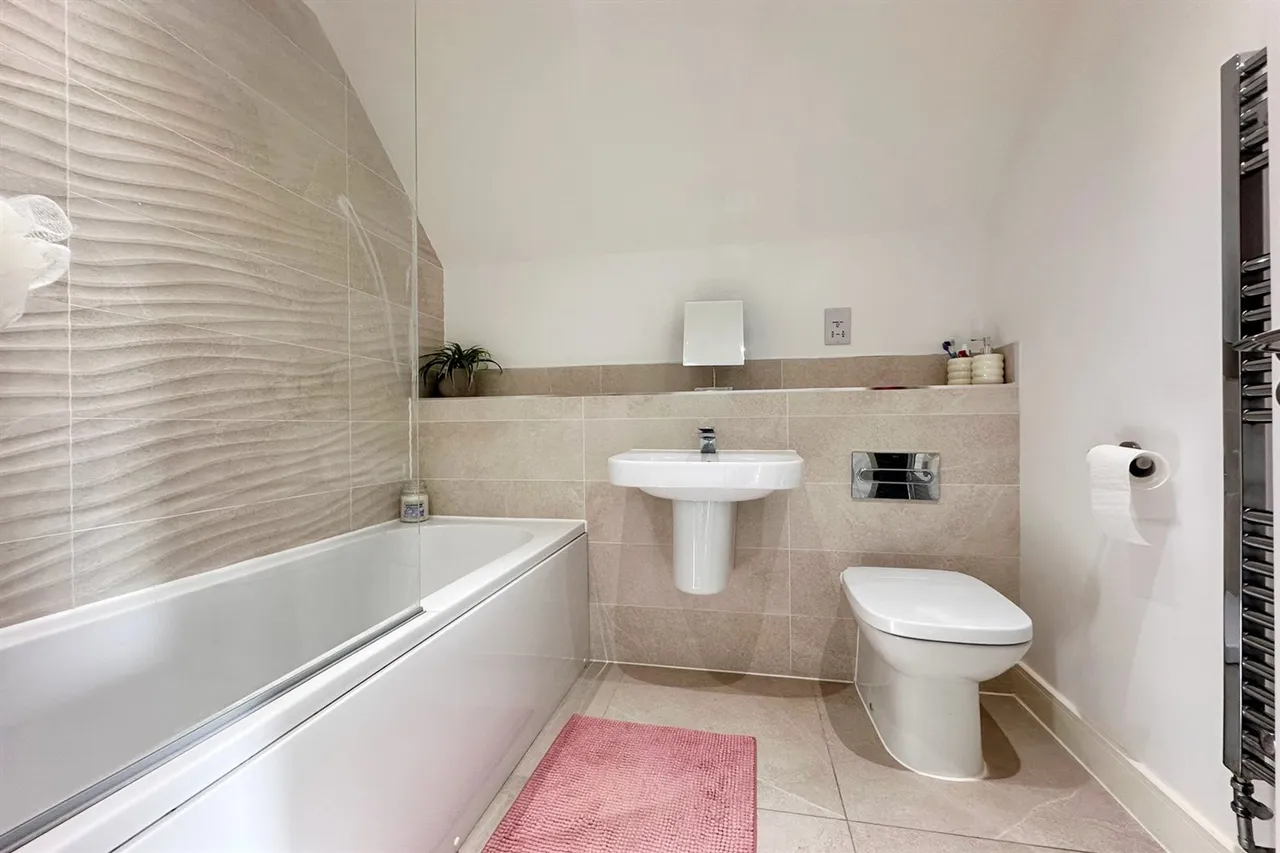 Newcome Drive, Stockport, photo 17