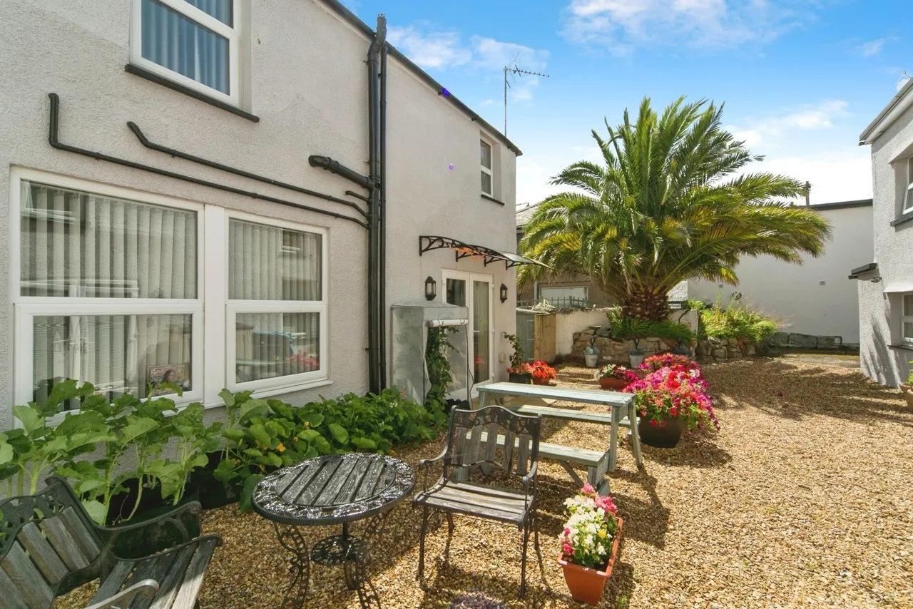 Augusta Street, Llandudno, LL30, photo 6
