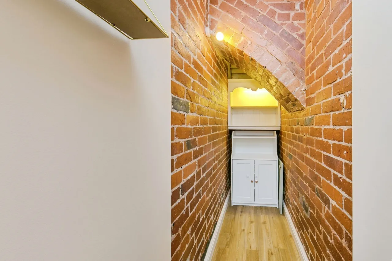 Grange Road, Macclesfield, Cheshire, SK11, photo 8