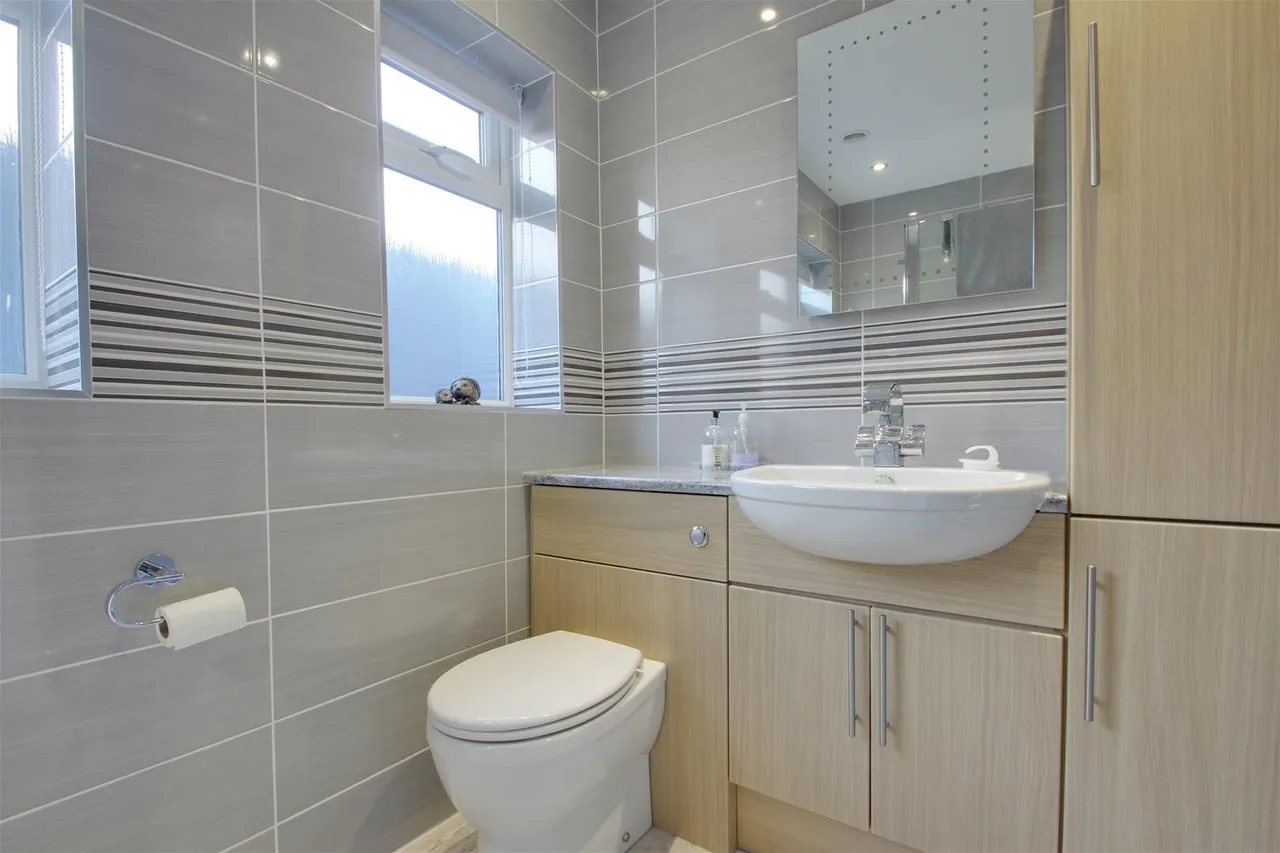 Alinora Crescent, Goring-By-Sea, Worthing, photo 14