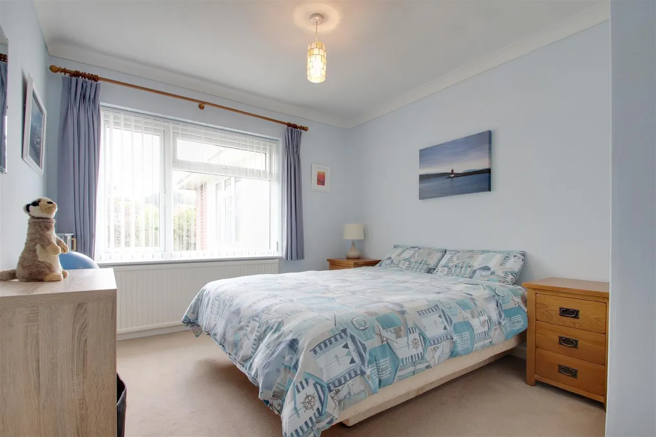 Alinora Crescent, Goring-By-Sea, Worthing, photo 13