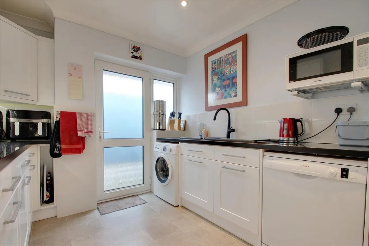 Alinora Crescent, Goring-By-Sea, Worthing, photo 8
