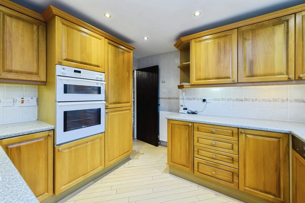 Hayes Lane, Kenley, CR8, photo 5
