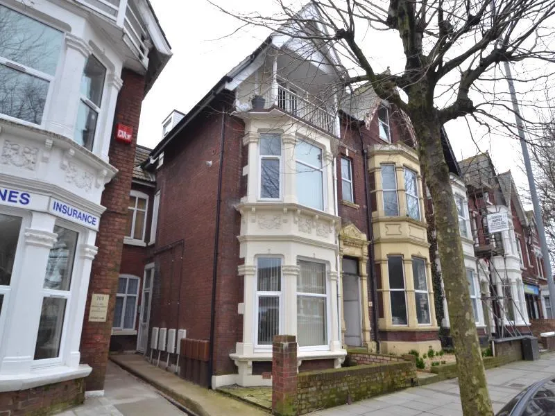 2 bed flat to rent — London Road, Portsmouth, PO2