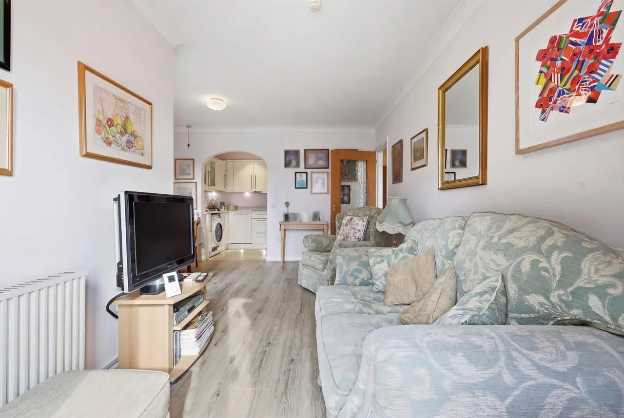 Chelmsford Road, Shenfield, CM15, photo 5