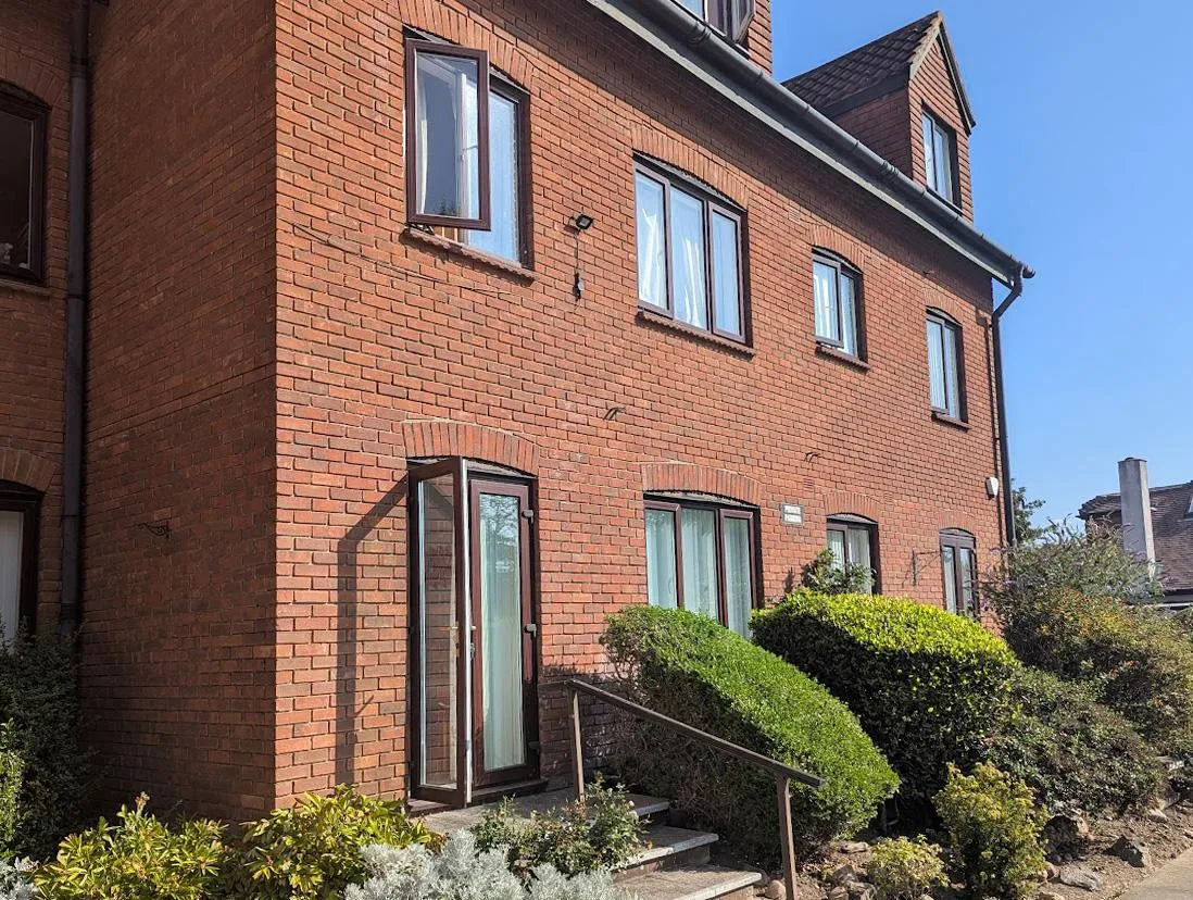 Chelmsford Road, Shenfield, CM15, photo 11