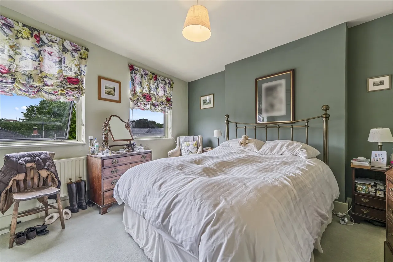Wick Road, Teddington, TW11 9DW, photo 9