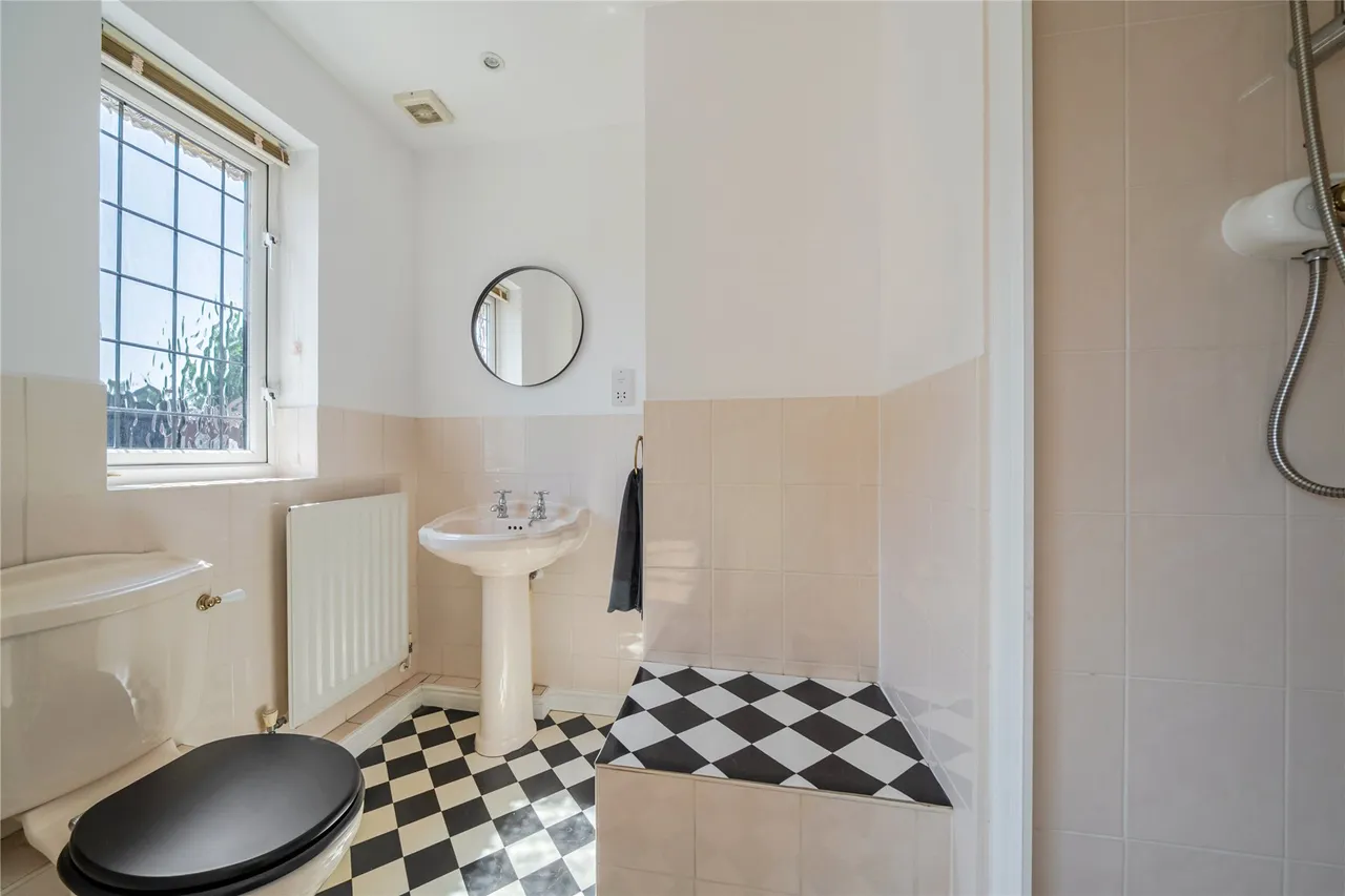 Danesfield, Send Marsh, GU23, photo 12