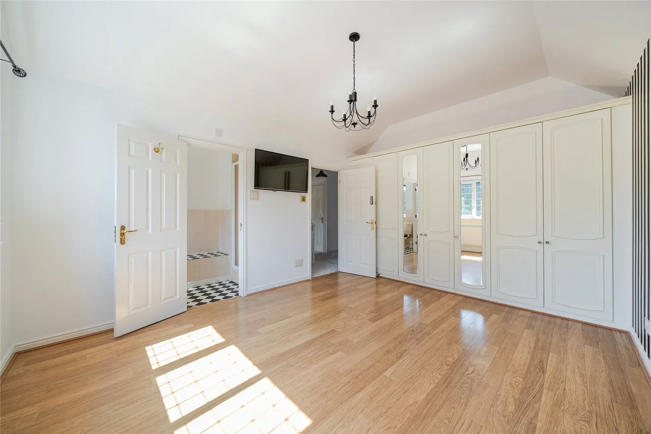Danesfield, Send Marsh, GU23, photo 11