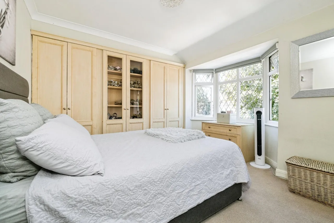 York Road, London, E4, photo 16