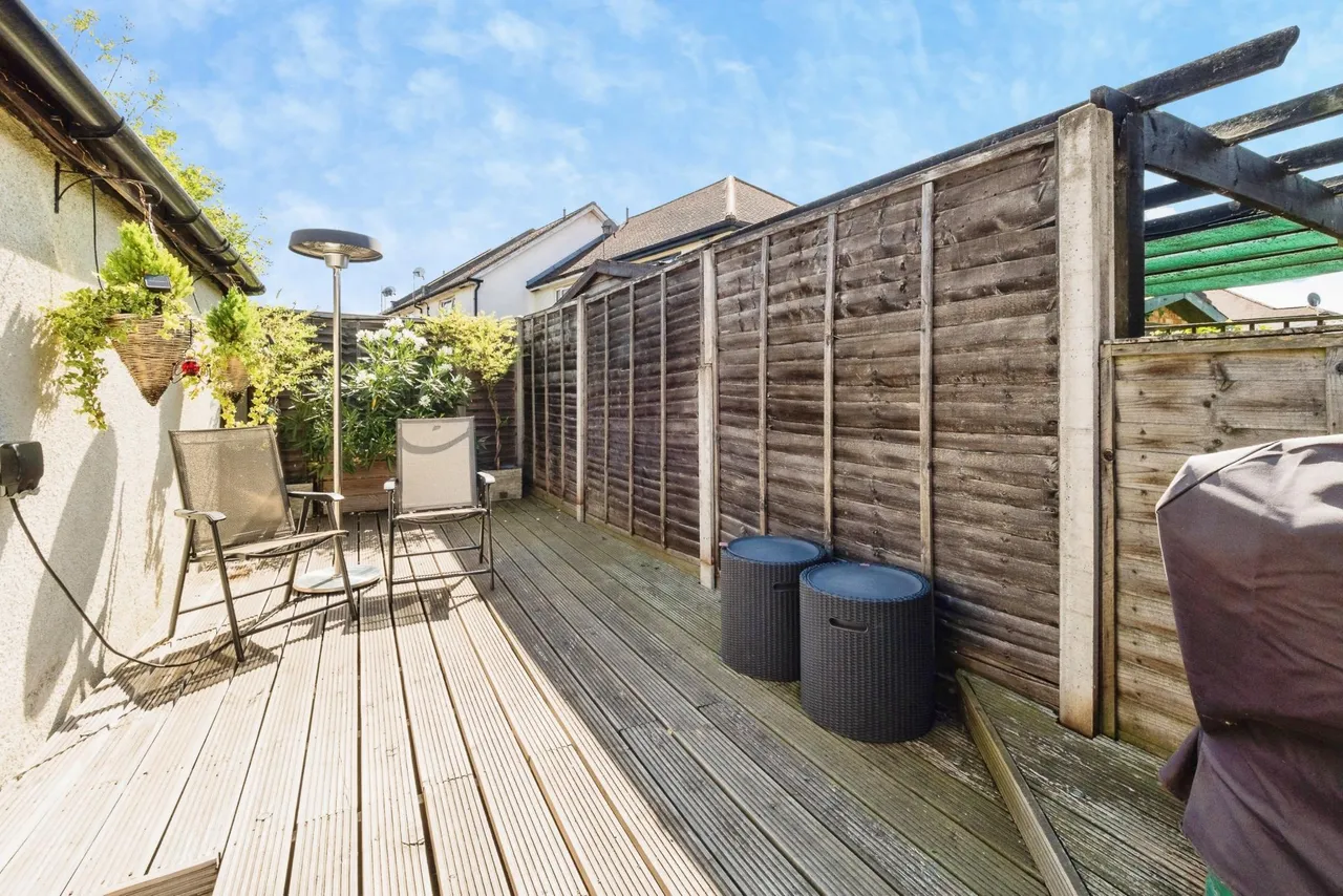 York Road, London, E4, photo 13
