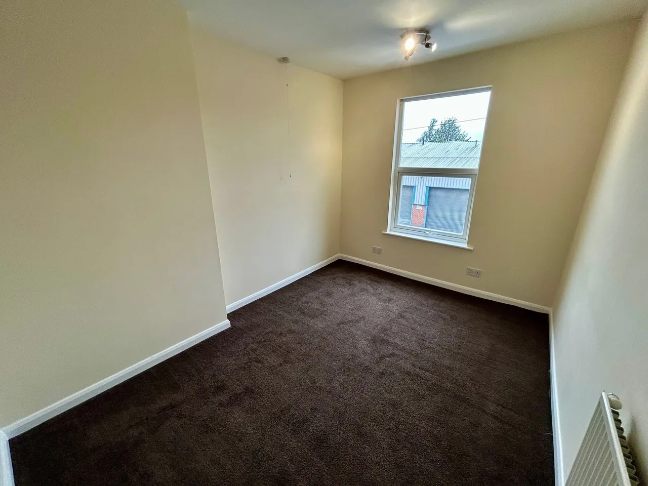 King Street North, Whittingon Moor, S41, photo 5