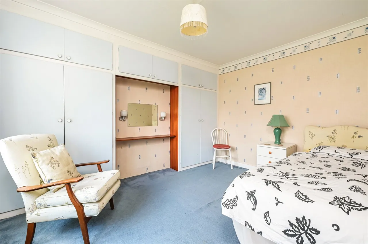 Mytchett Road, Mytchett, Camberley, Surrey, GU16 6ET, photo 12