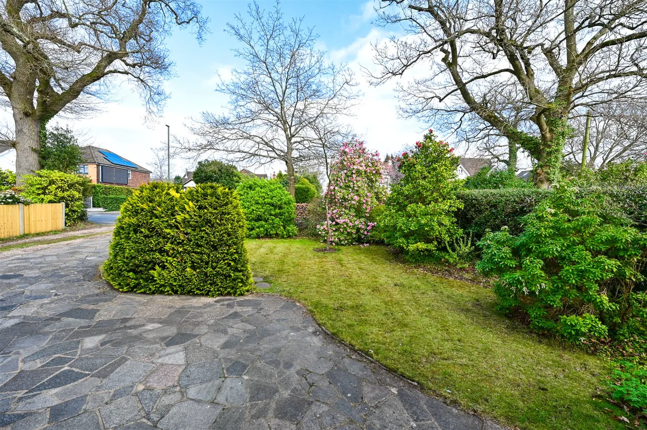 Mytchett Road, Mytchett, Camberley, Surrey, GU16 6ET, photo 17