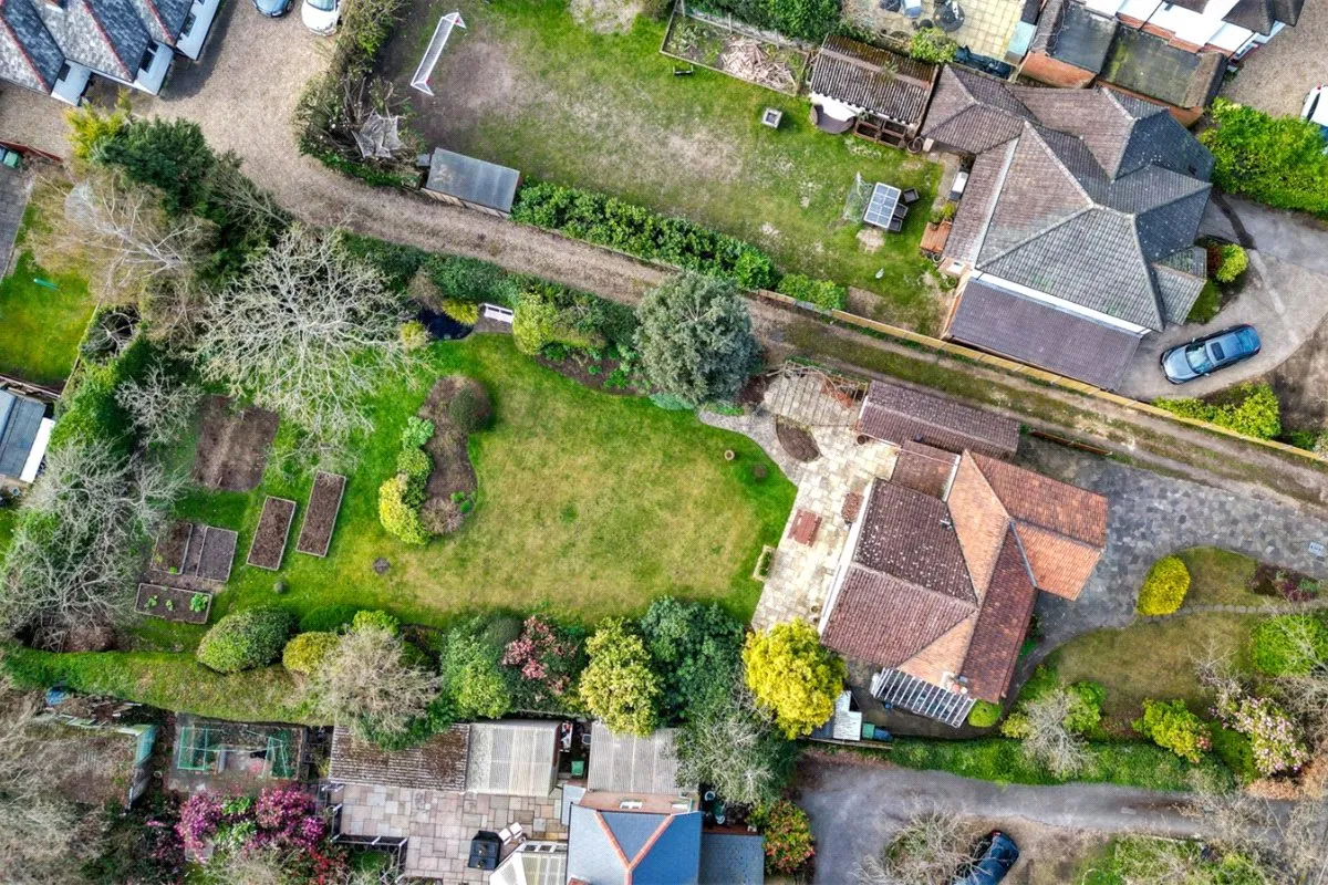 Mytchett Road, Mytchett, Camberley, Surrey, GU16 6ET, photo 19