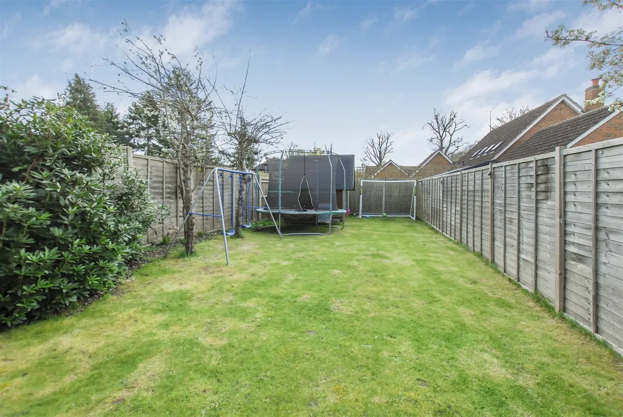 Mount Pleasant Lane Bricket Wood, St. Albans AL2 3XD, photo 5
