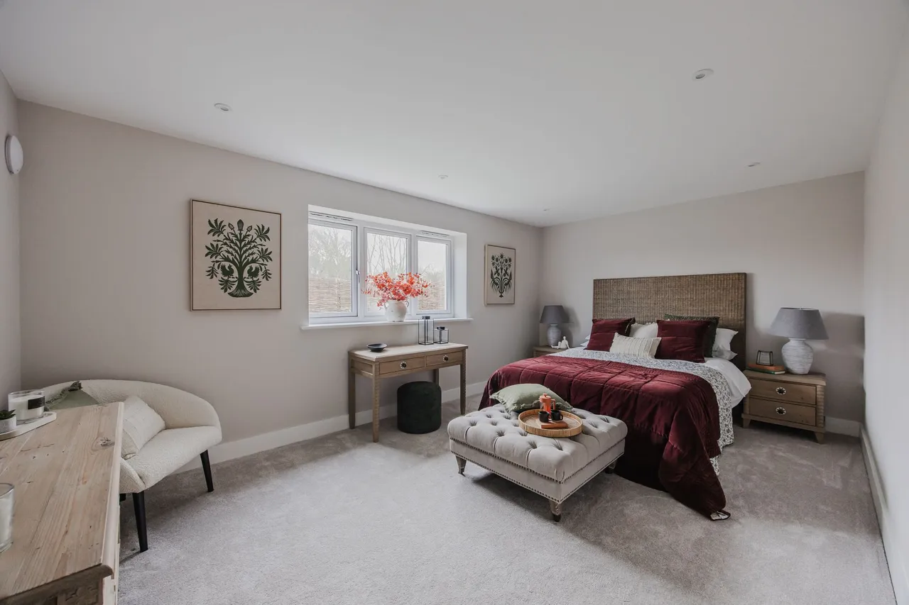Impressive New Home, The Old Farmyard, photo 11
