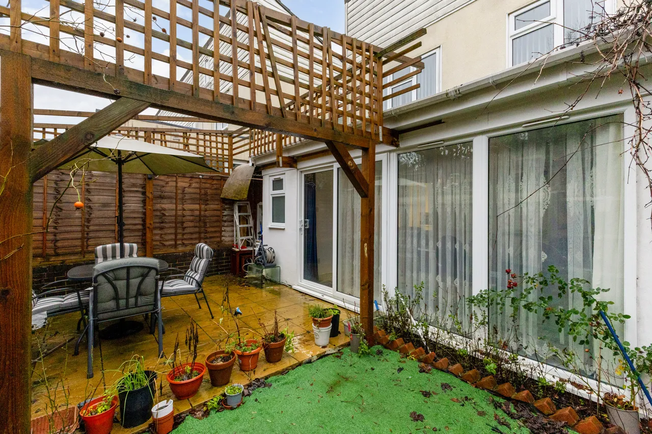 Robb Road, Stanmore, HA7, photo 9