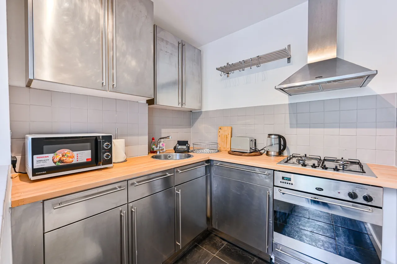 Ground Floor, 1 Palliser Road, London, photo 6