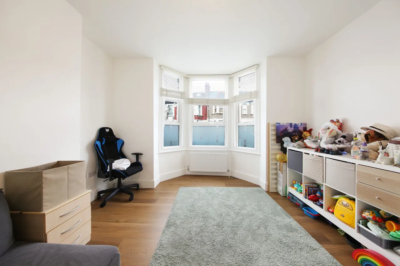 Pine Road, London, NW2, photo 11