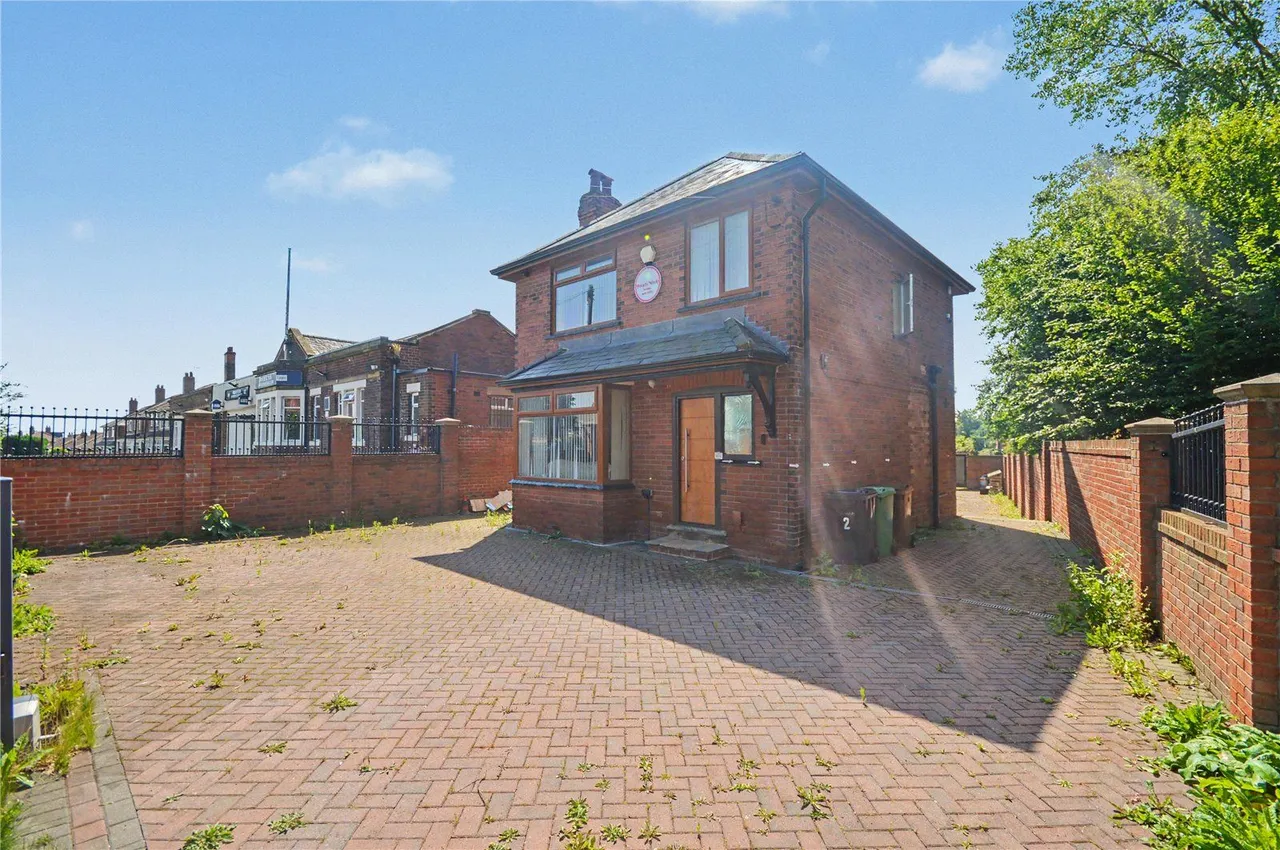 3 bed house for sale, Ring Road, Middleton, LS10