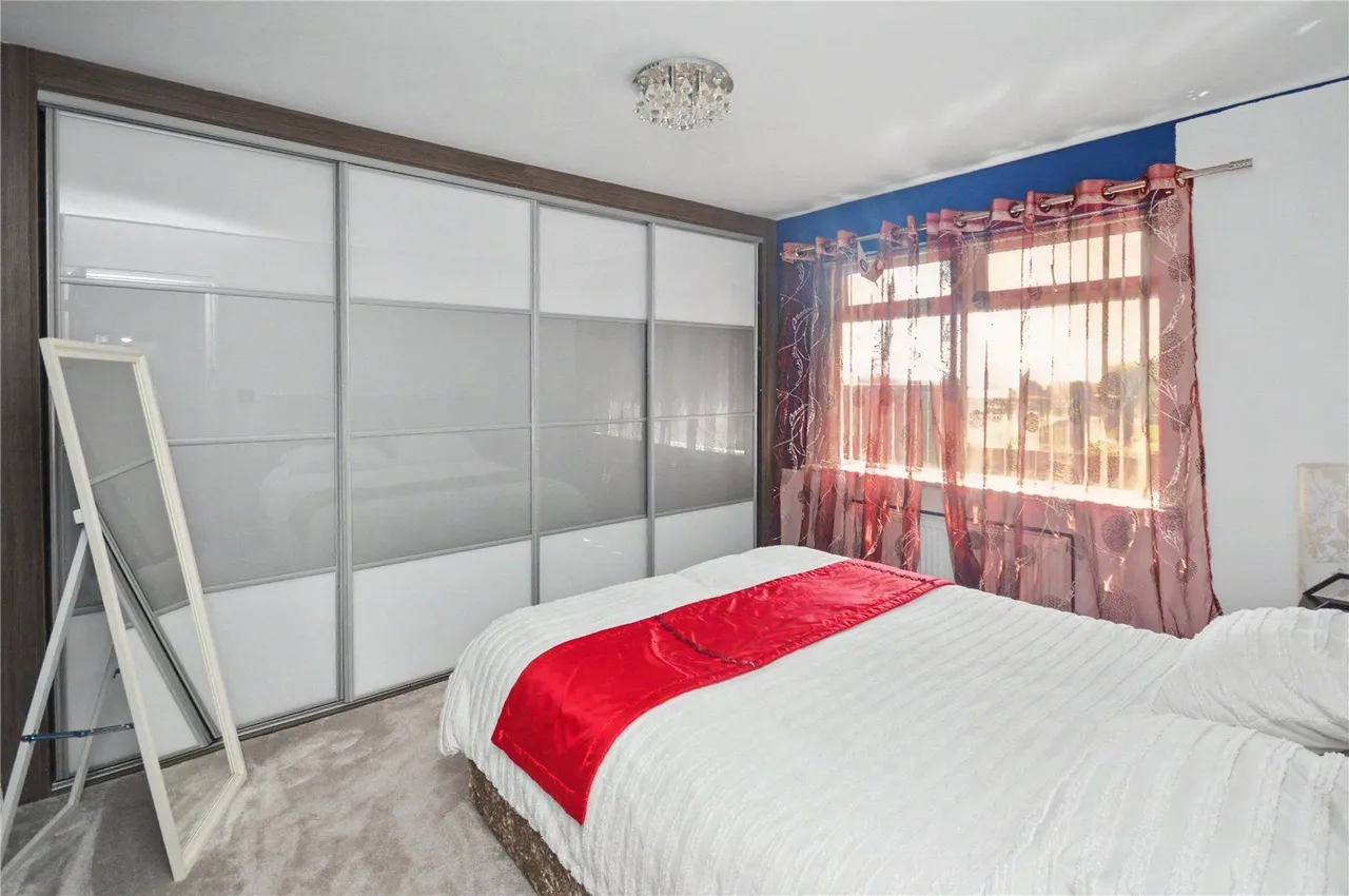 Ring Road, Middleton, LS10, photo 5