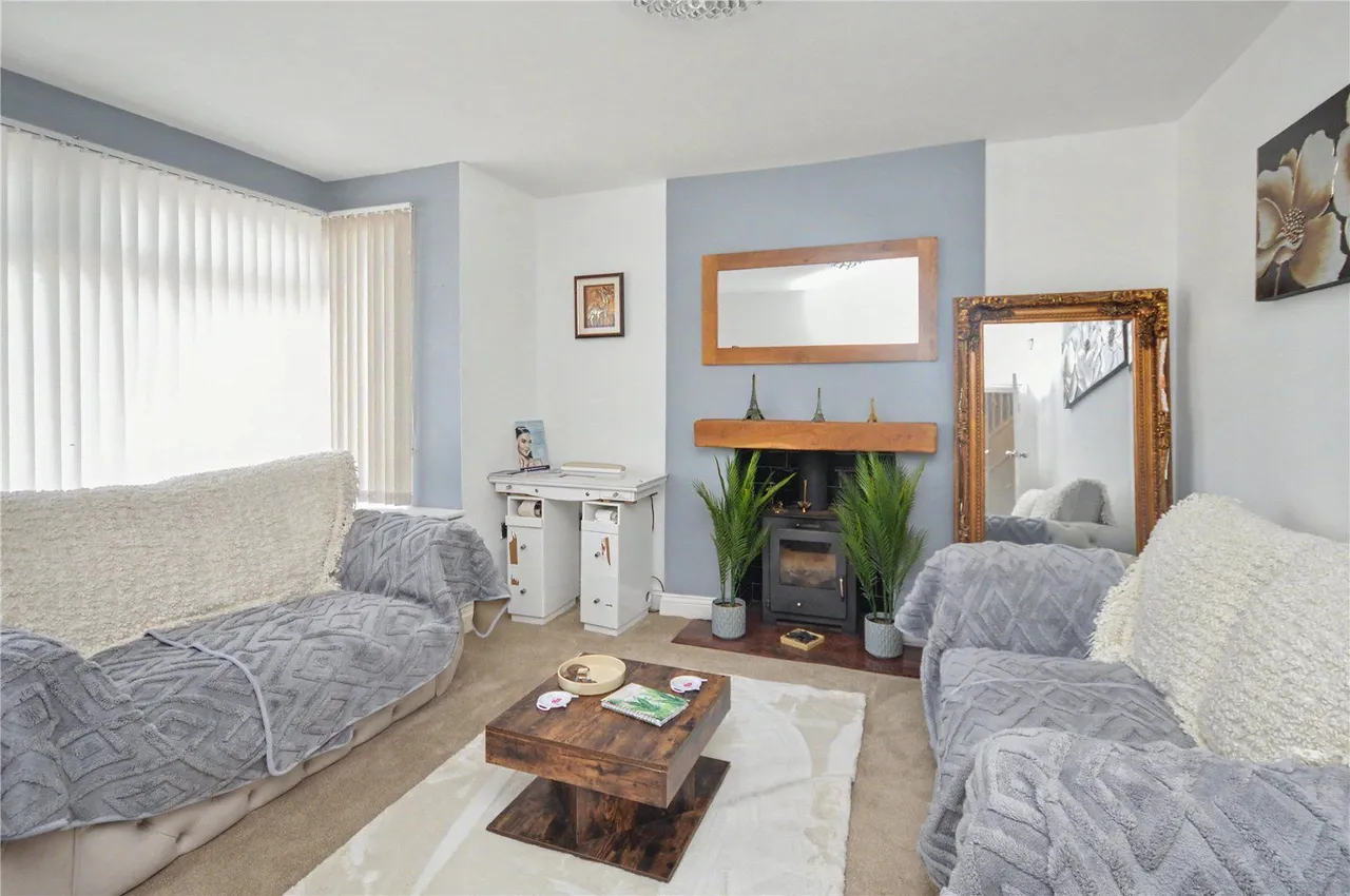 Ring Road, Middleton, LS10, photo 2