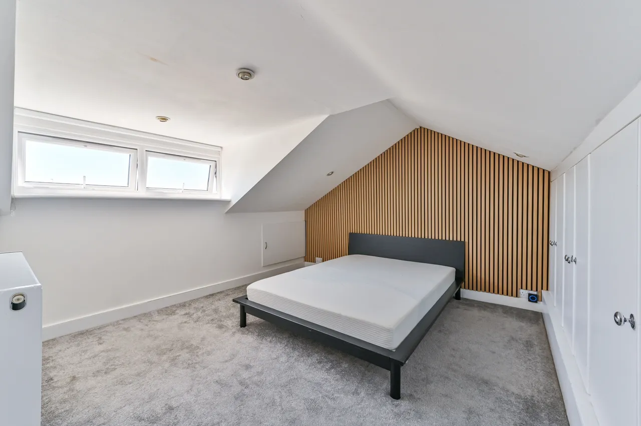 Top Floor, 238 Portnall Road, London, photo 6