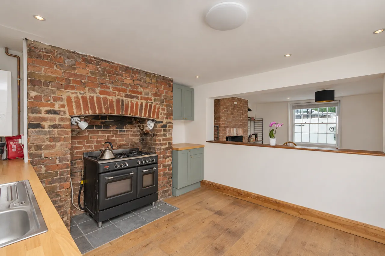 Spencer Square, Ramsgate, CT11, photo 8