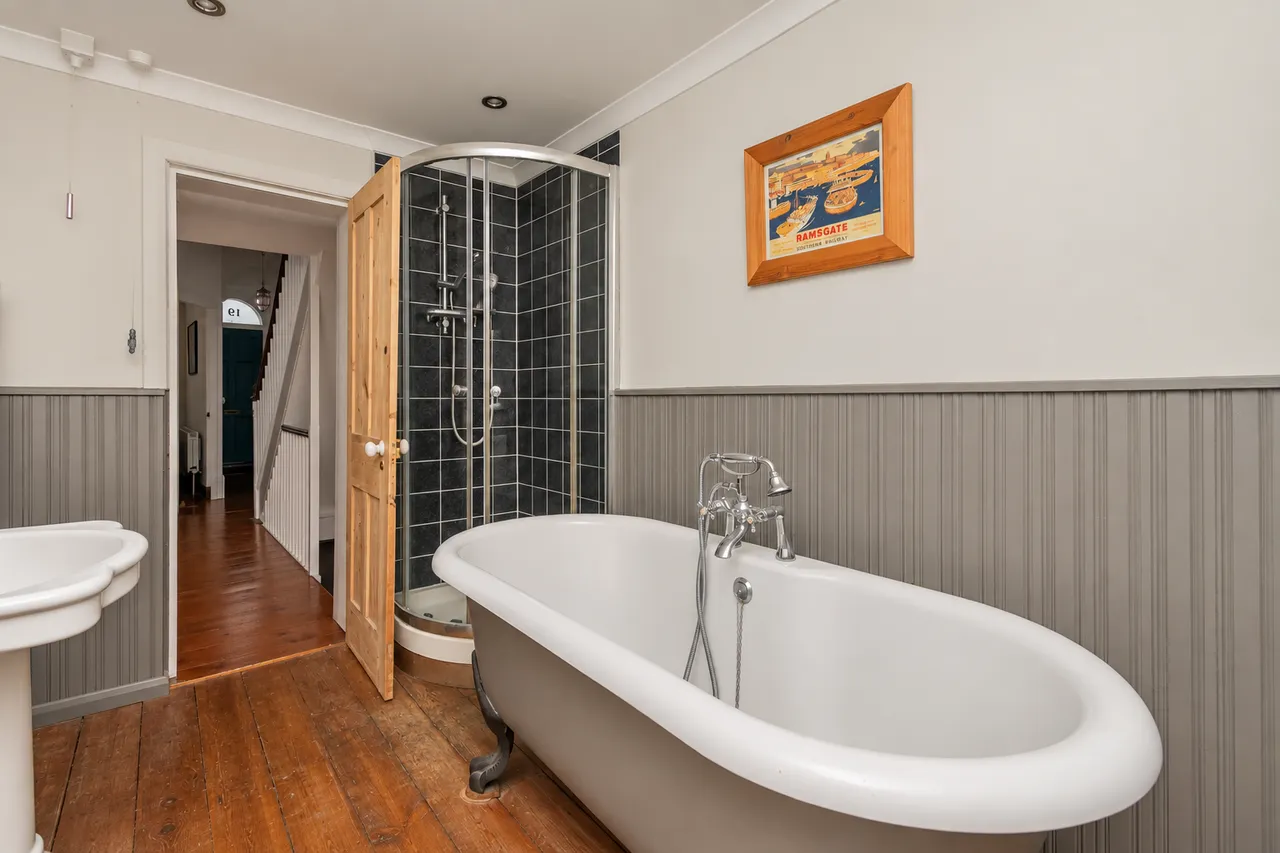 Spencer Square, Ramsgate, CT11, photo 22