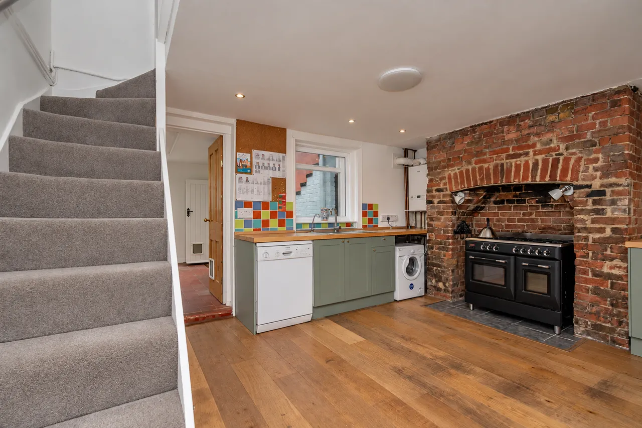 Spencer Square, Ramsgate, CT11, photo 9