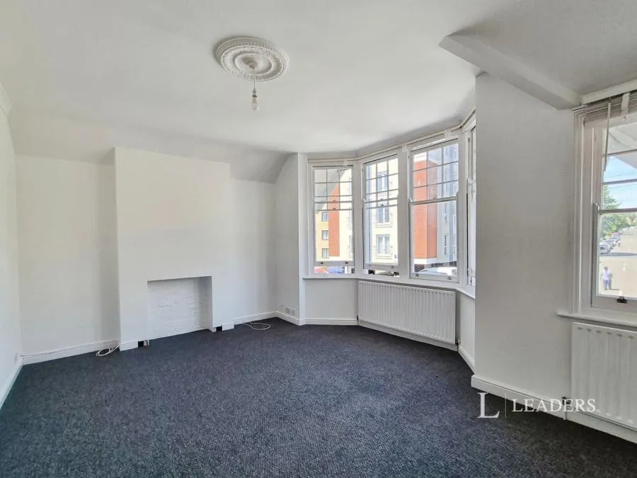 Commercial Road, Eastbourne, BN21, photo 3