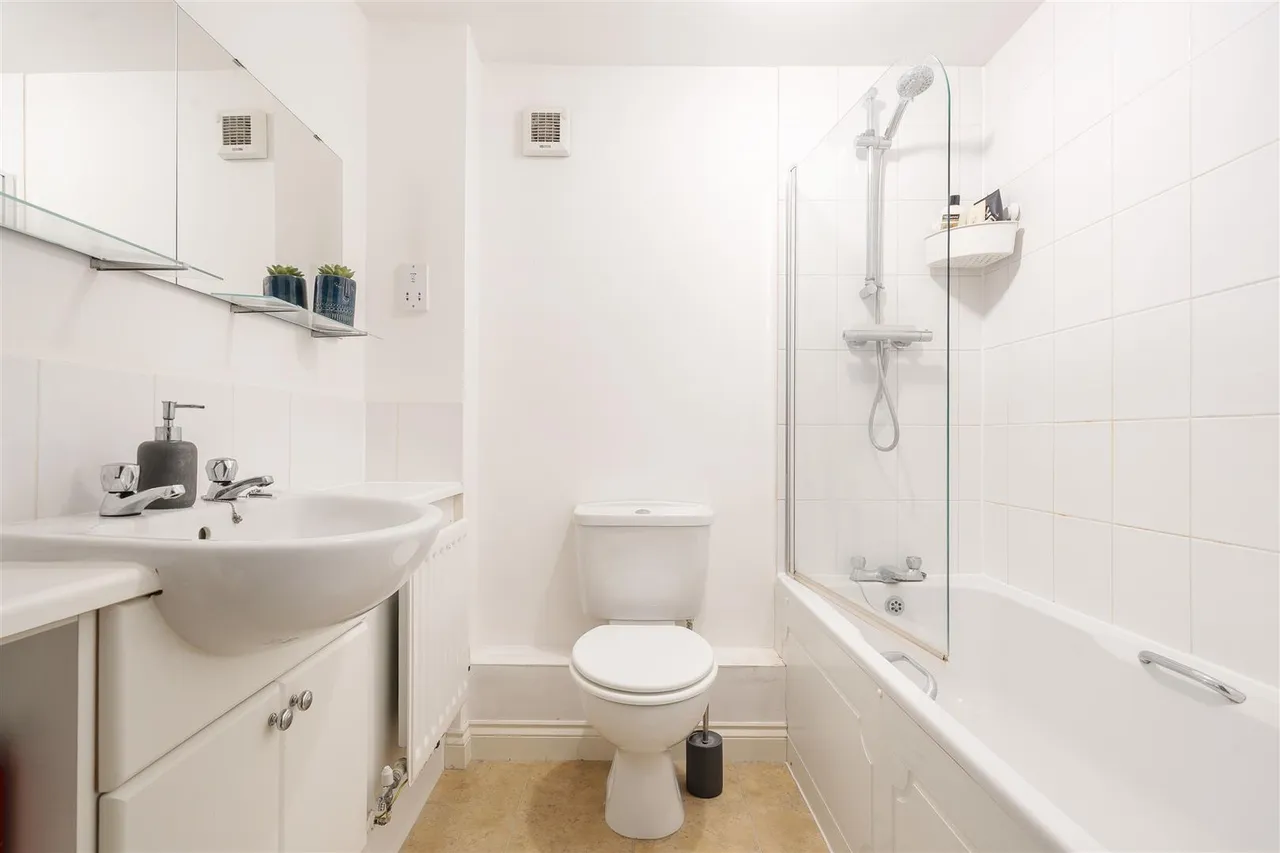 Chapel Mews, Chippenham, SN15, photo 11