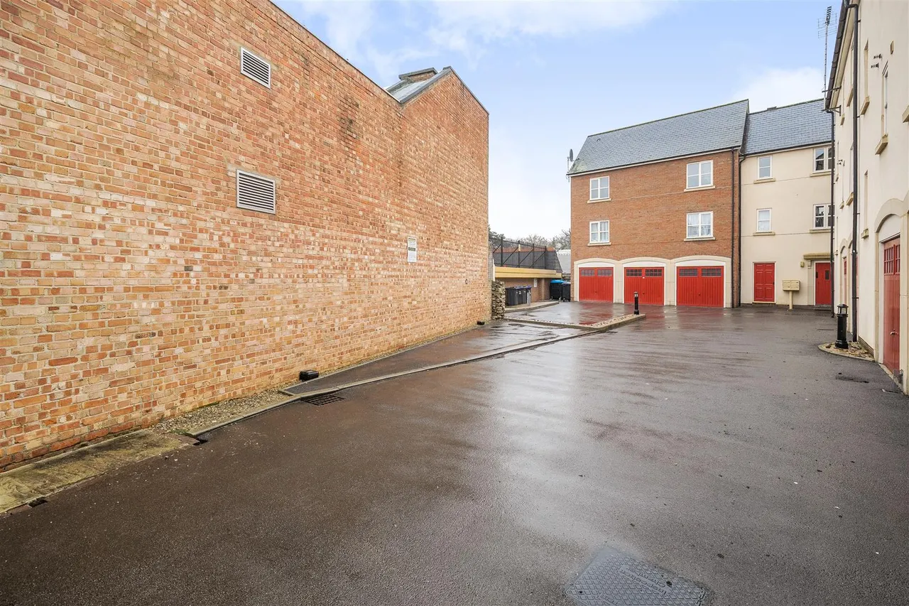 Chapel Mews, Chippenham, SN15, photo 15