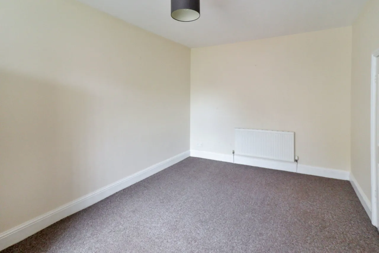 Caerwys Grove, Birkenhead, CH42, photo 10