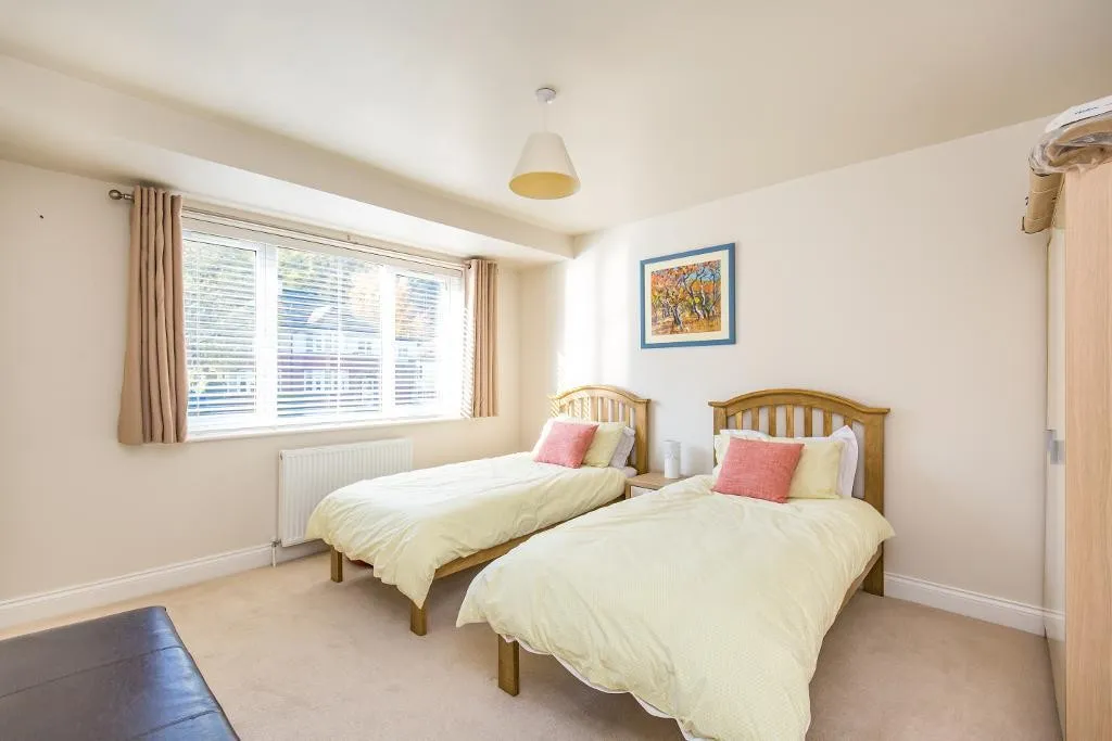 Hillbury Road, Warlingham, photo 12