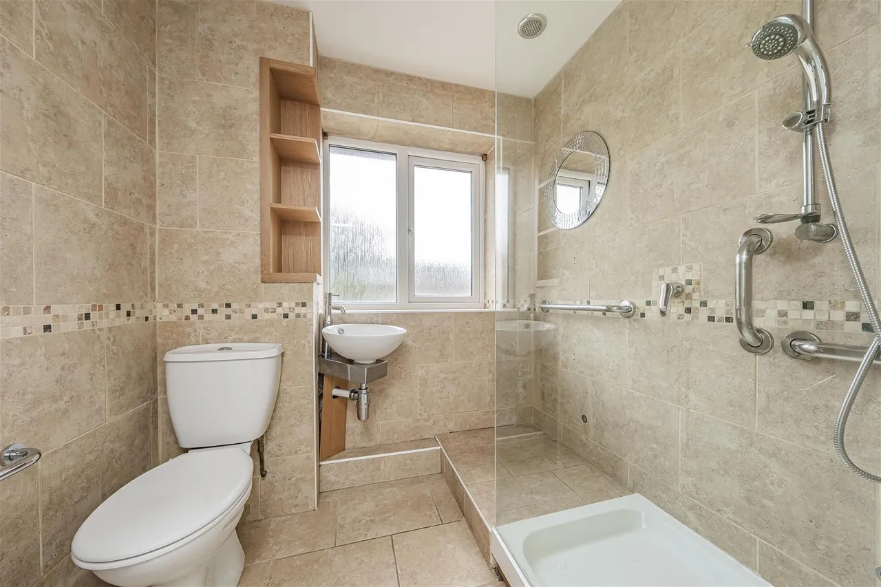 Campion Close, Denham, UB9, photo 7