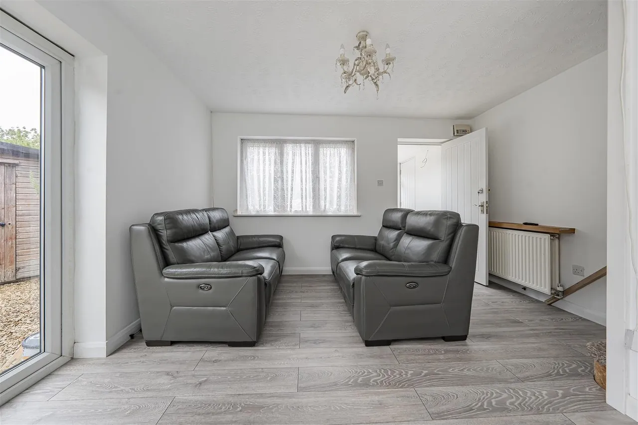 Campion Close, Denham, UB9, photo 2