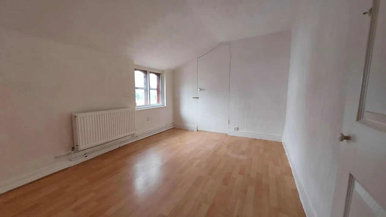 South Street, Bourne, PE10, photo 10