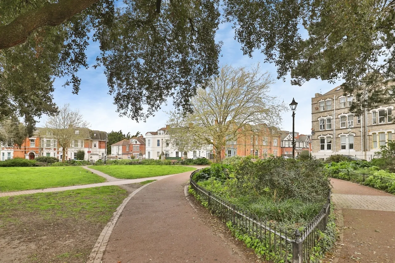 Christchurch Road, Bournemouth, BH1, photo 15