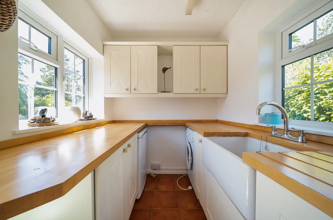 Shrub Lane, Etchingham, TN19, photo 32