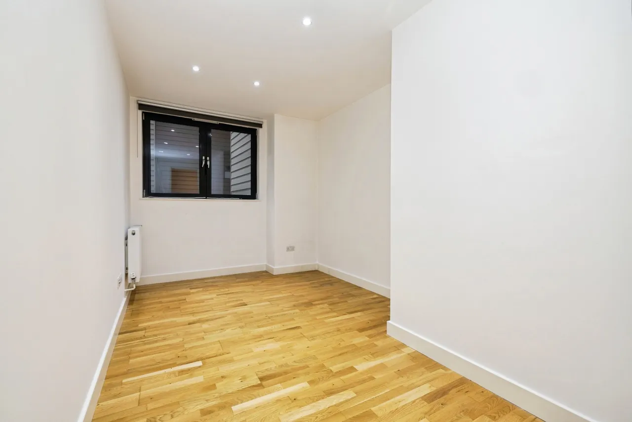 Manningtree Street, Aldgate, E1, photo 6