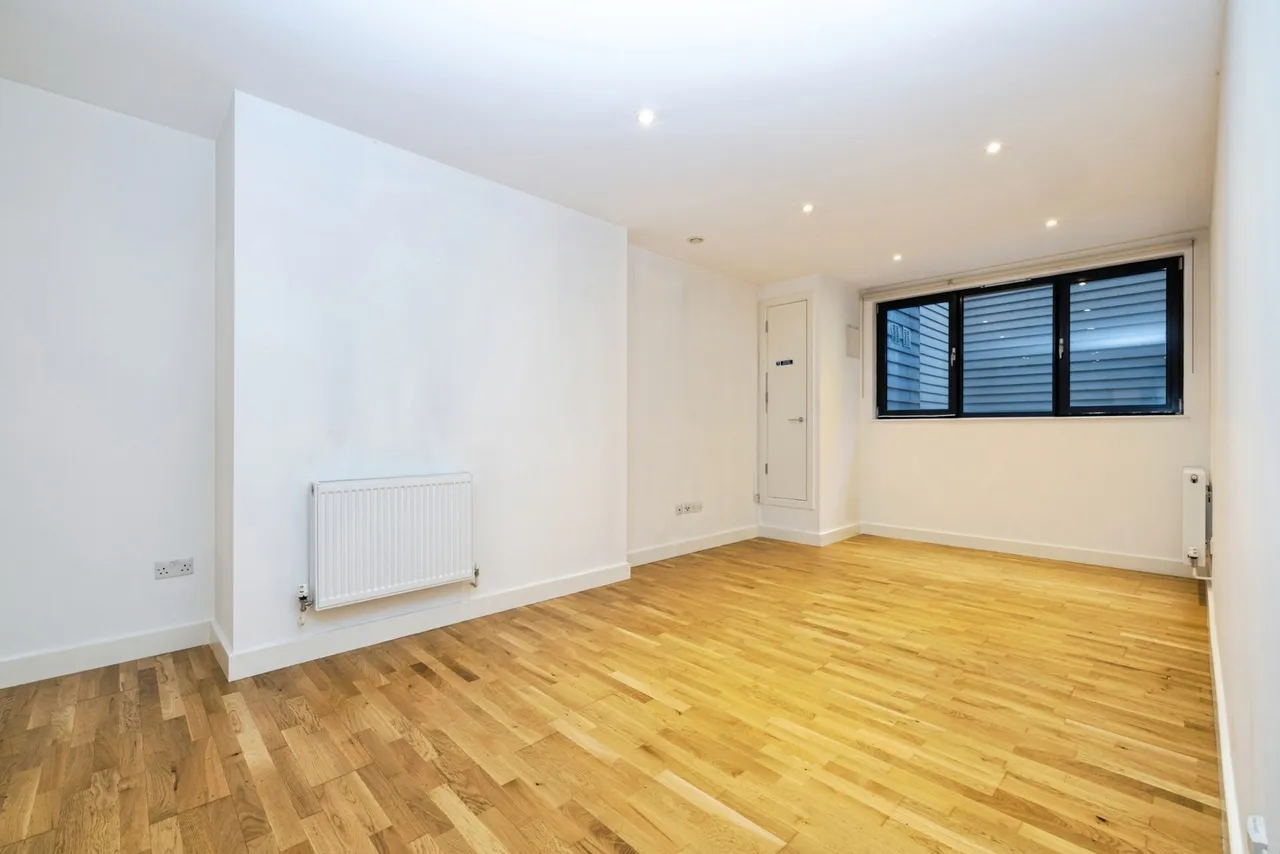 Manningtree Street, Aldgate, E1, photo 14