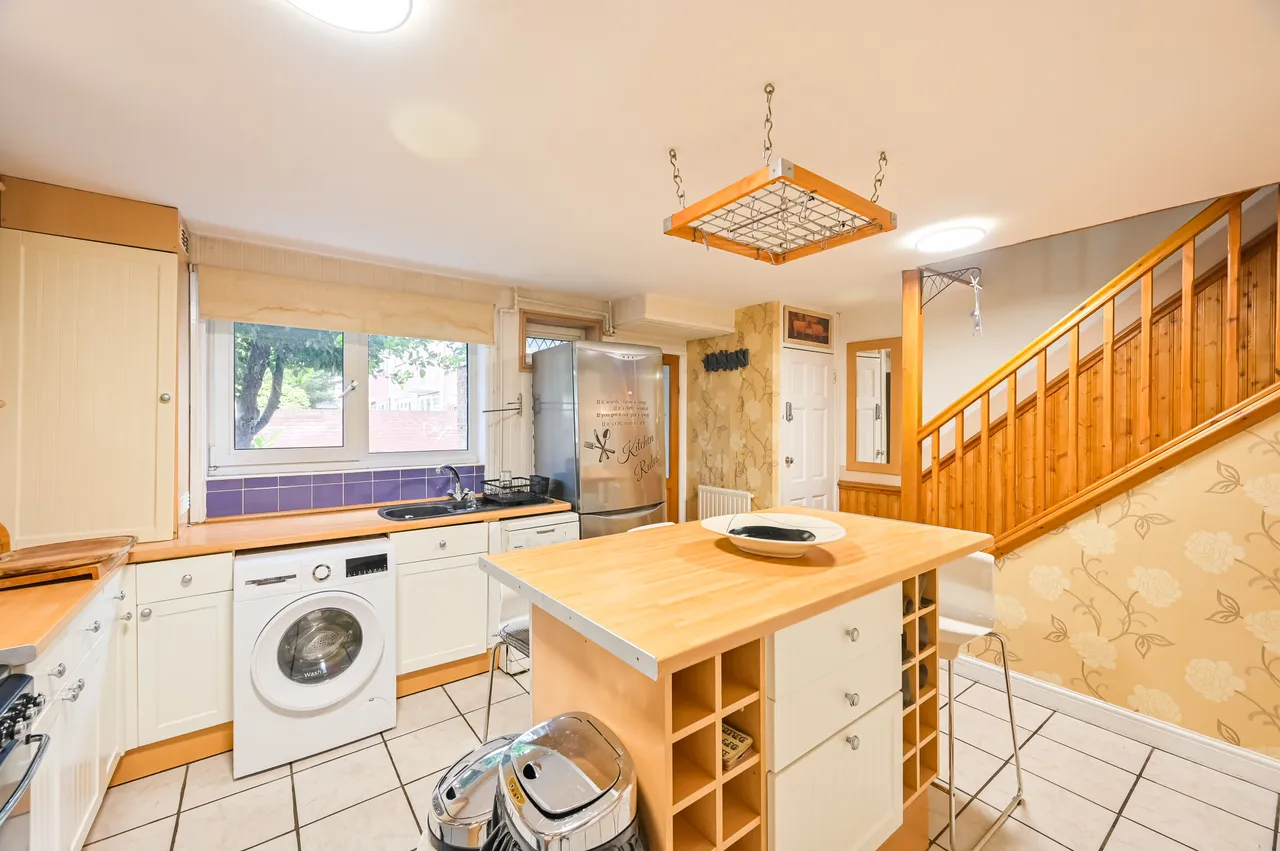77 Sark Walk, London, photo 5