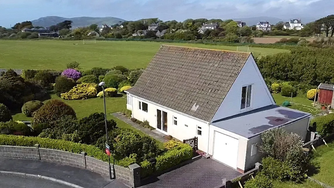 3 bed house for sale, Faenol Isaf, Tywyn
